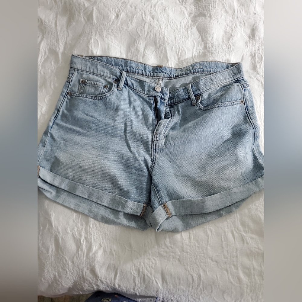 GAP Shorts